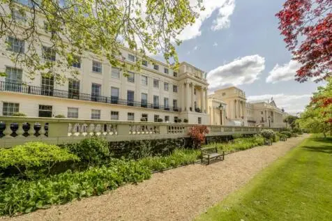 7 bedroom Terraced for sale
