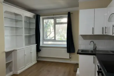 5 bedroom Flat Share to rent