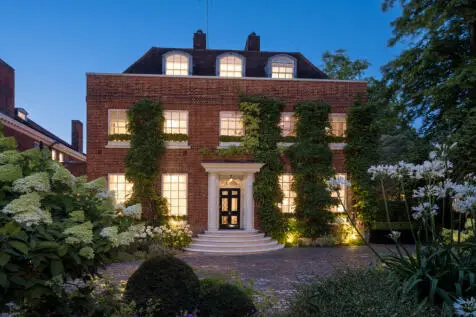 10 bedroom Detached for sale