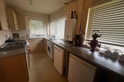2 bedroom ground floor flat to rent