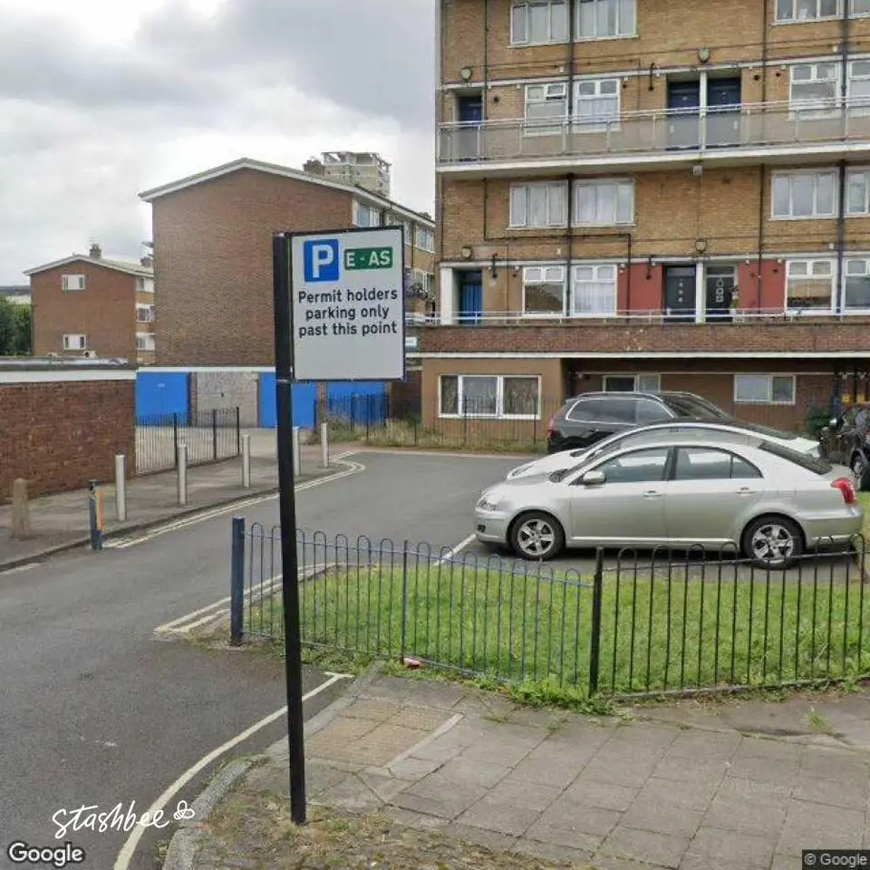 Garage to rent