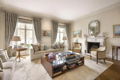 6 bedroom House for sale