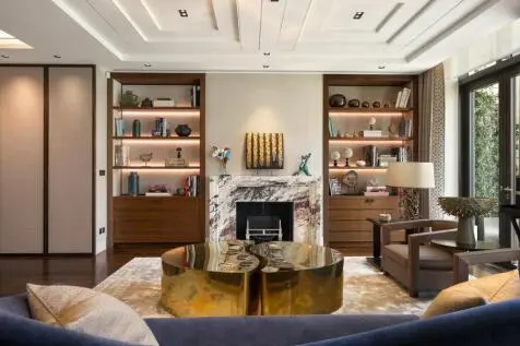 5 bedroom Flat for sale