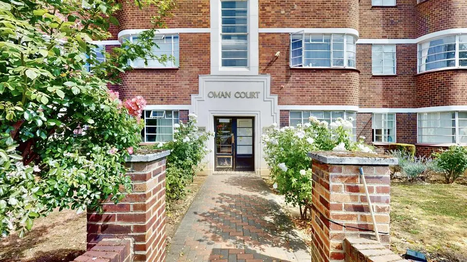 1 bedroom flat for sale