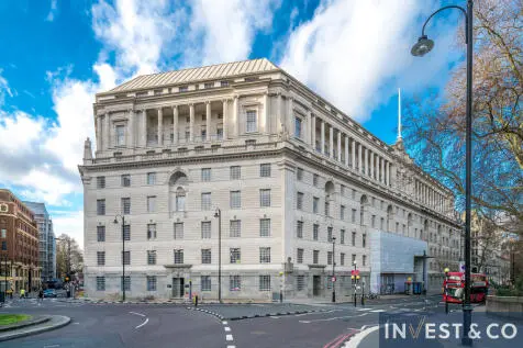 5 bedroom Apartment for sale