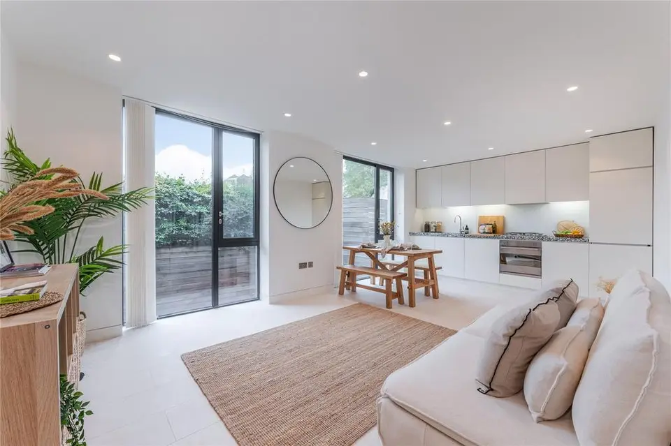 2 bedroom flat to rent