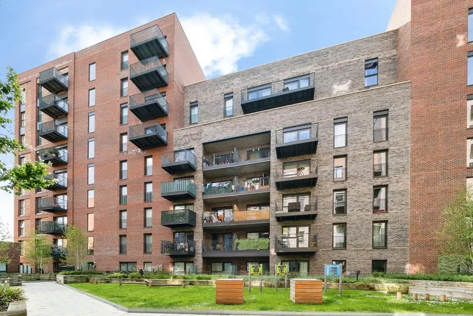1 bedroom flat for sale
