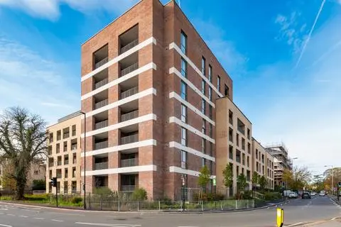 1 bedroom flat for sale