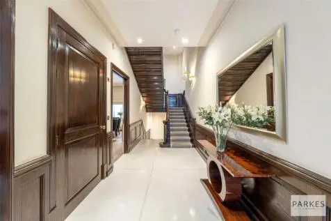 10 bedroom Terraced for sale