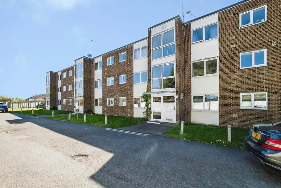 2 bedroom flat for sale