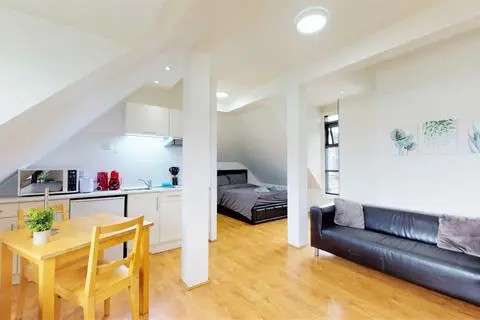 Studio to rent