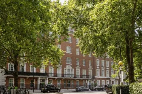 7 bedroom Flat for sale