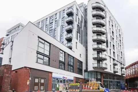 2 bedroom flat for sale