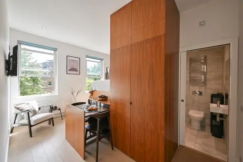 Studio to rent