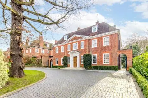 6 bedroom Detached for sale
