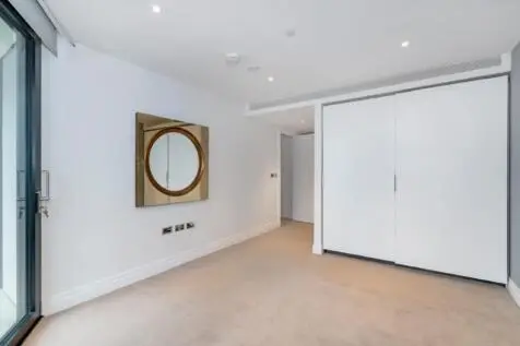 3 bedroom Flat to rent