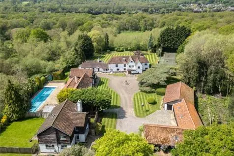 13 bedroom Detached for sale