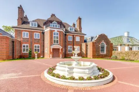 12 bedroom Detached for sale