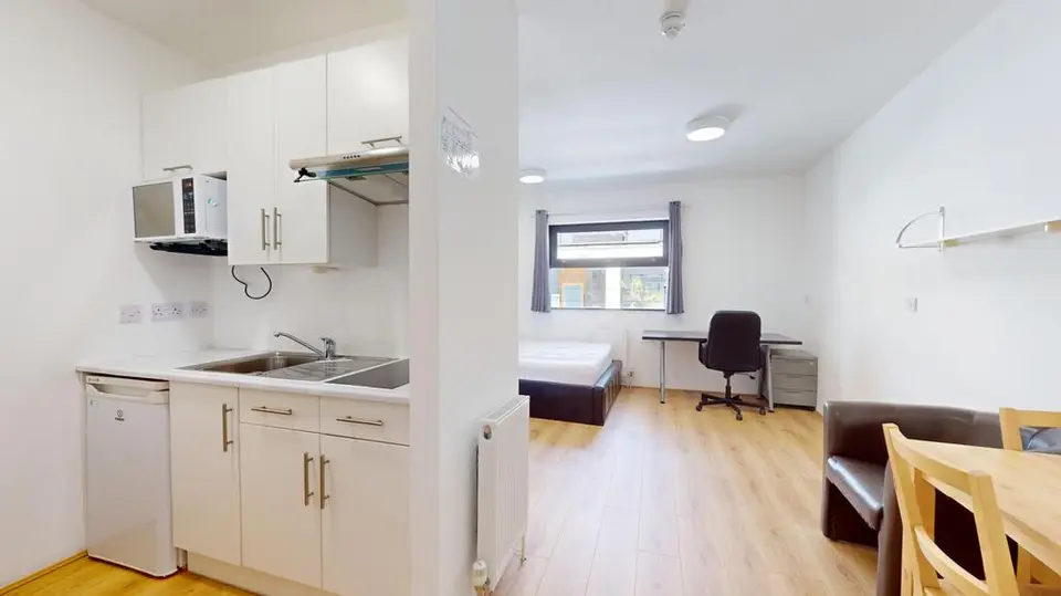 Studio to rent