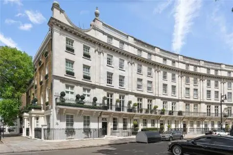 6 bedroom Terraced for sale