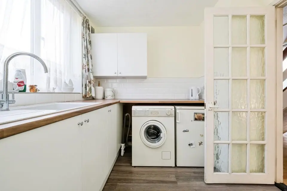 2 bedroom house for sale