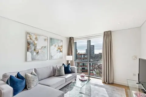 3 bedroom flat to rent