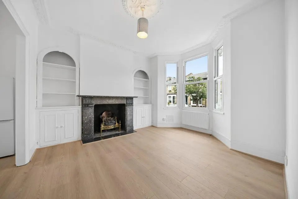 3 bedroom maisonette to rent