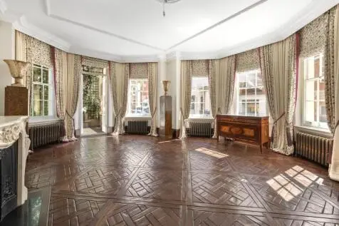 7 bedroom End of Terrace for sale