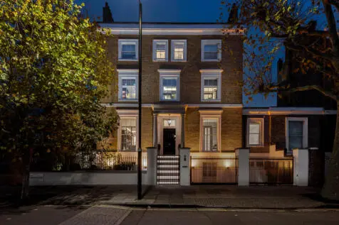 8 bedroom Detached for sale