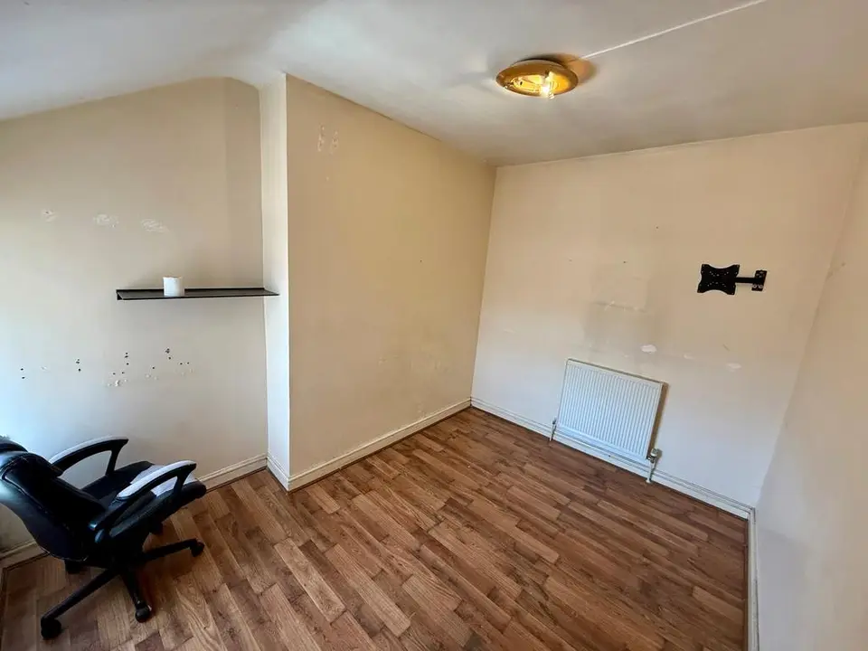 5 bedroom house to rent