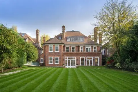 7 bedroom House for sale